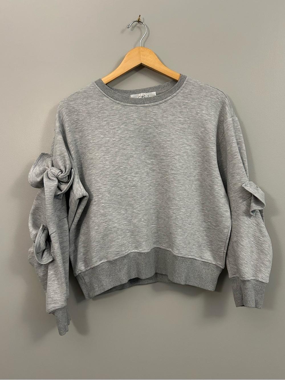 Circle Gray Sweatshirt with Bow-Sleeve Detail Small Made in Korea